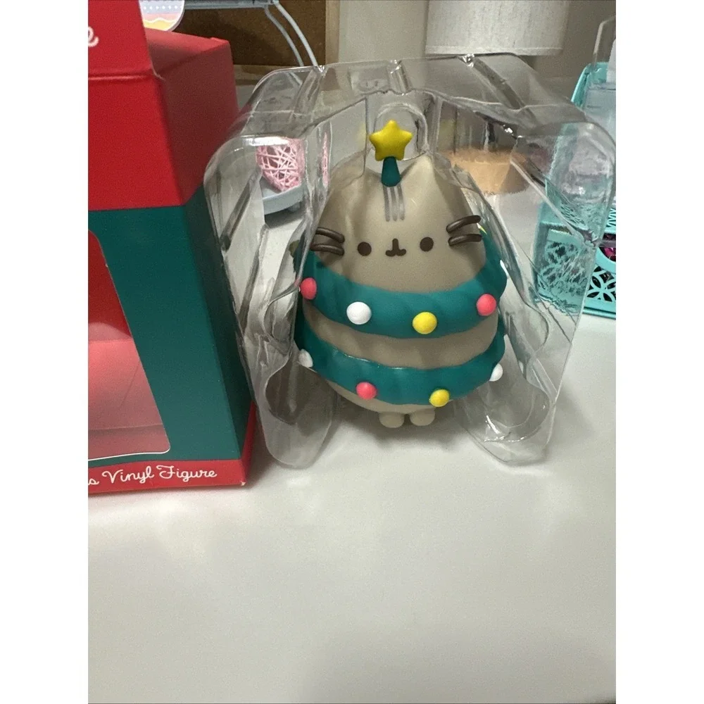 Pusheen experience charm